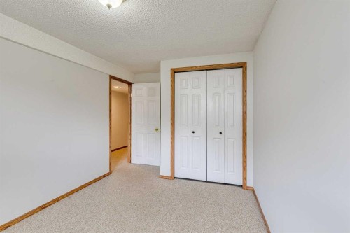 522 & 524 27 Avenue Nw, Calgary, AB - Indoor Photo Showing Other Room