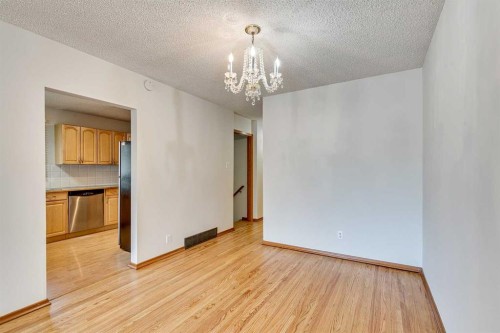 522 & 524 27 Avenue Nw, Calgary, AB - Indoor Photo Showing Other Room