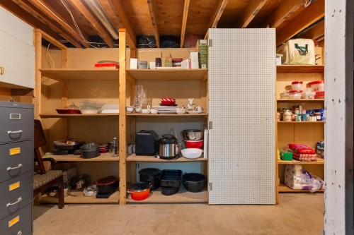 5445 56 Street, Olds, AB - Indoor