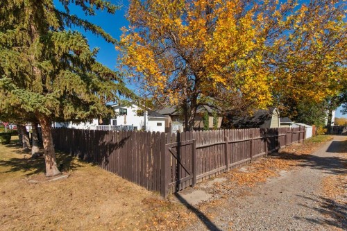 5445 56 Street, Olds, AB - Outdoor