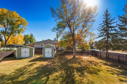 5445 56 Street, Olds, AB - Outdoor