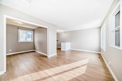 1106 53A Street Se, Calgary, AB - Indoor Photo Showing Other Room