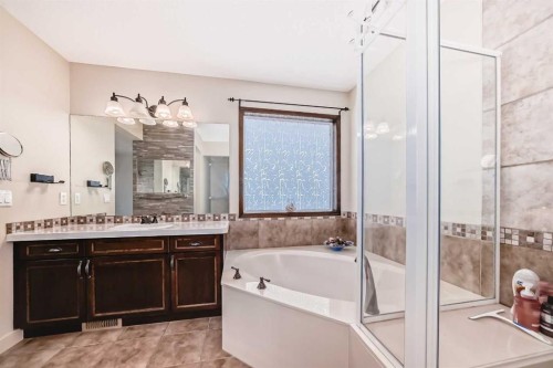 367 Hidden Creek Boulevard Nw, Calgary, AB - Indoor Photo Showing Bathroom