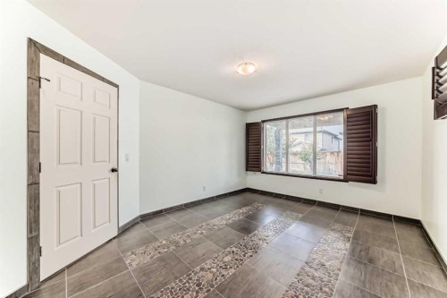 367 Hidden Creek Boulevard Nw, Calgary, AB - Indoor Photo Showing Other Room