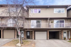 72-1055 72 Avenue NW Calgary, AB T2K 5S4
