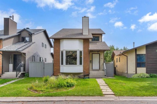 37 Edgeford Way Nw, Calgary, AB - Outdoor