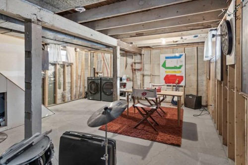 1038 1 Avenue Nw, Calgary, AB - Indoor Photo Showing Basement