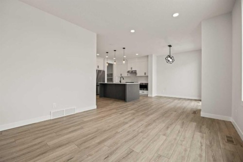 494 Kinniburgh Loop, Chestermere, AB - Indoor