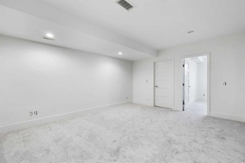 2013 24A Street Sw, Calgary, AB - Indoor