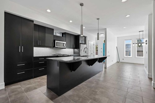 2013 24A Street Sw, Calgary, AB - Indoor Photo Showing Kitchen With Upgraded Kitchen