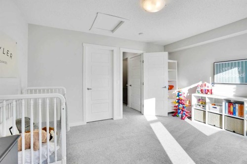 128 Cranbrook Square Se, Calgary, AB - Indoor Photo Showing Other Room