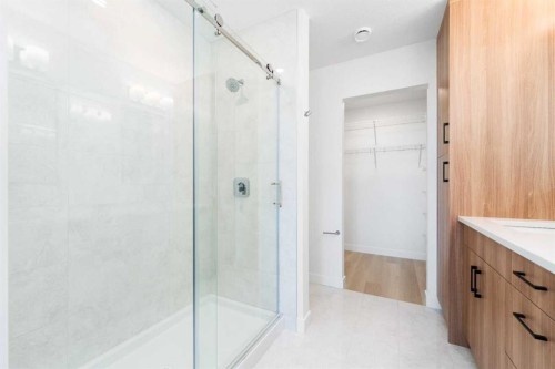 7211-1802 Mahogany Boulevard Se, Calgary, AB - Indoor Photo Showing Bathroom