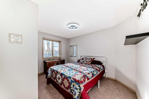 1516 Montrose Terrace Se, High River, AB - Indoor Photo Showing Bedroom