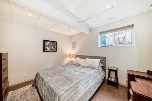 1516 Montrose Terrace Se, High River, AB - Indoor Photo Showing Bedroom