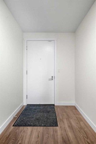 202-88 9 Street Ne, Calgary, AB - Indoor Photo Showing Other Room