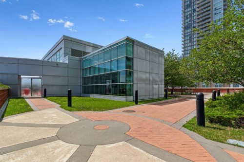 2304-433 11 Avenue Se, Calgary, AB - Outdoor