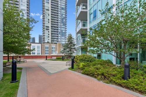 2304-433 11 Avenue Se, Calgary, AB - Outdoor With Balcony With Facade