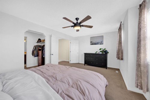 128 Country Village Manor Ne, Calgary, AB - Indoor Photo Showing Bedroom