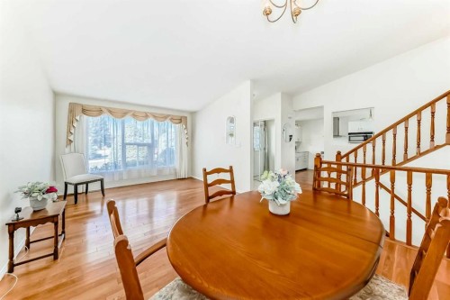 35 Ray Avenue, Red Deer, AB - Indoor Photo Showing Dining Room