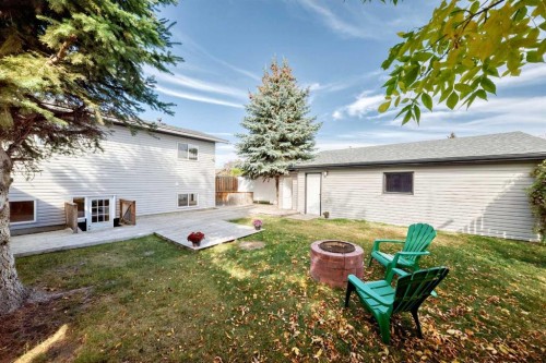 35 Ray Avenue, Red Deer, AB - Outdoor