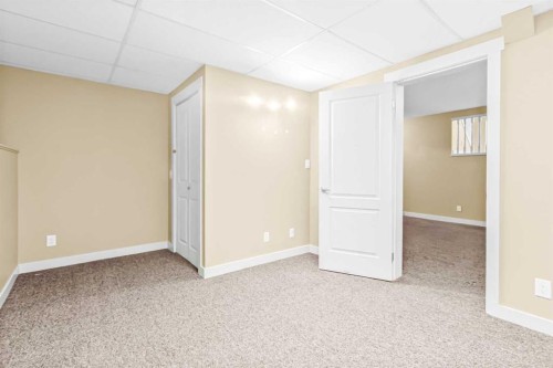 16279 10 Street Sw, Calgary, AB - Indoor Photo Showing Other Room