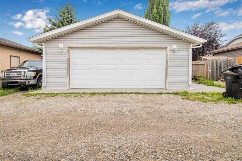 16279 10 Street Sw, Calgary, AB - Outdoor With Exterior