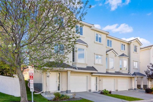 147 Hampstead Green Nw, Calgary, AB - Outdoor With Facade