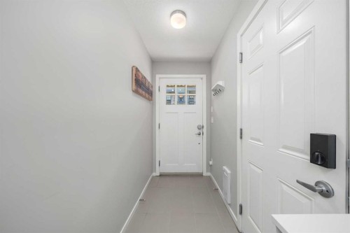 444 Ascot Circle Sw, Calgary, AB - Indoor Photo Showing Other Room