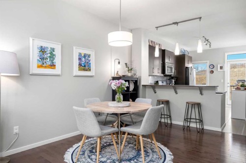 444 Ascot Circle Sw, Calgary, AB - Indoor Photo Showing Dining Room