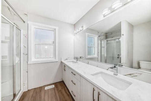 144 Belvedere Park Se, Calgary, AB - Indoor Photo Showing Bathroom
