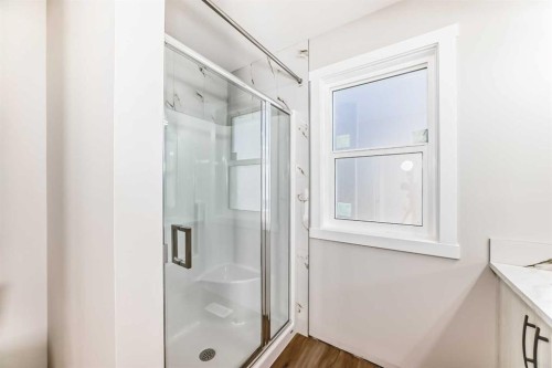 144 Belvedere Park Se, Calgary, AB - Indoor Photo Showing Bathroom