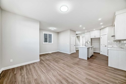 144 Belvedere Park Se, Calgary, AB - Indoor Photo Showing Kitchen