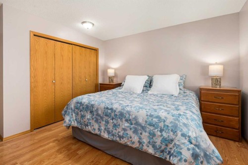 17-1200 Milt Ford Lane, Carstairs, AB - Indoor Photo Showing Bedroom