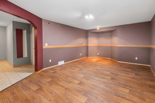 17-1200 Milt Ford Lane, Carstairs, AB - Indoor Photo Showing Other Room