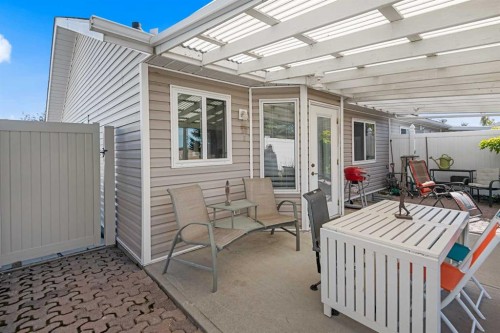 17-1200 Milt Ford Lane, Carstairs, AB - Outdoor