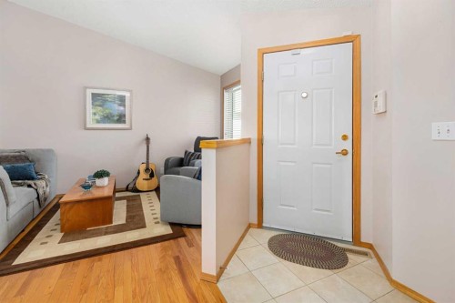 17-1200 Milt Ford Lane, Carstairs, AB - Indoor Photo Showing Other Room