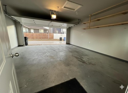 99 Martinwood Road Ne, Calgary, AB - Indoor Photo Showing Garage
