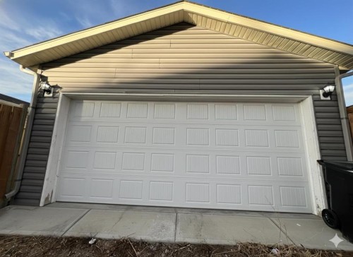 99 Martinwood Road Ne, Calgary, AB - Outdoor With Exterior