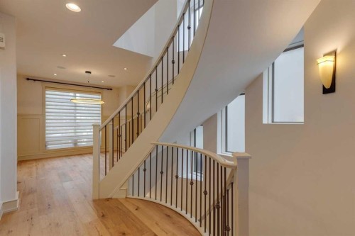 2005 32 Avenue Sw, Calgary, AB - Indoor Photo Showing Other Room