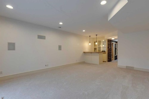 2005 32 Avenue Sw, Calgary, AB - Indoor