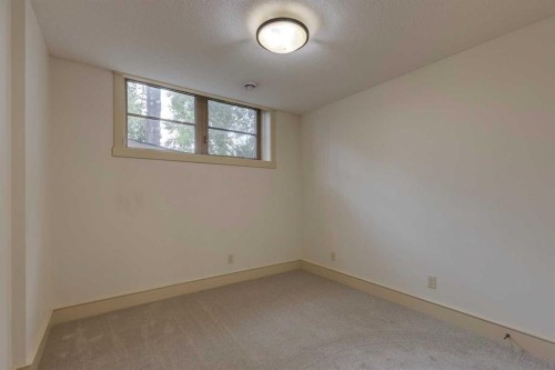 2005 32 Avenue Sw, Calgary, AB - Indoor Photo Showing Other Room