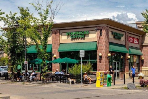 2005 32 Avenue Sw, Calgary, AB - Outdoor