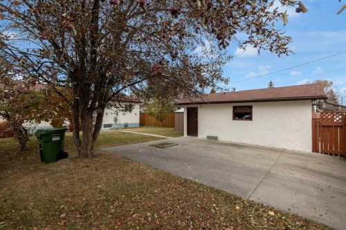 5122 48 Street Nw, Calgary, AB - Outdoor