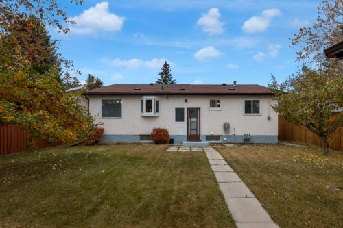 5122 48 Street Nw, Calgary, AB - Outdoor