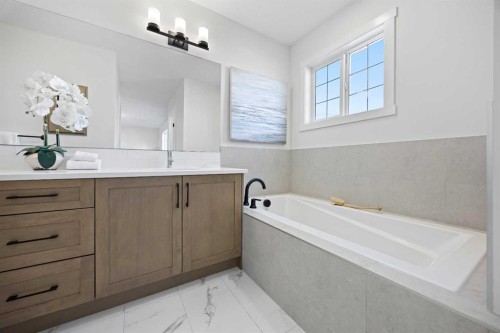 1398 Bayview Crescent Sw, Airdrie, AB - Indoor Photo Showing Bathroom