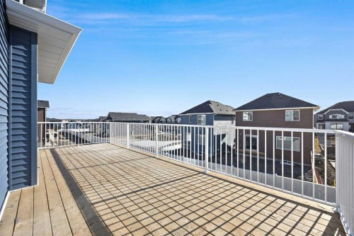 1398 Bayview Crescent Sw, Airdrie, AB - Outdoor
