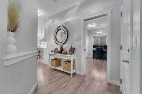 1535 Ravensmoor Way Se, Airdrie, AB - Indoor Photo Showing Other Room