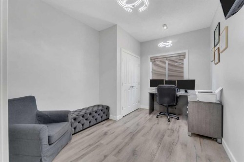 1535 Ravensmoor Way Se, Airdrie, AB - Indoor Photo Showing Office