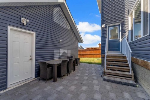 1535 Ravensmoor Way Se, Airdrie, AB - Outdoor With Exterior