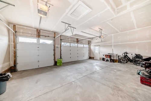 1368 Lackner Boulevard, Carstairs, AB - Indoor Photo Showing Garage